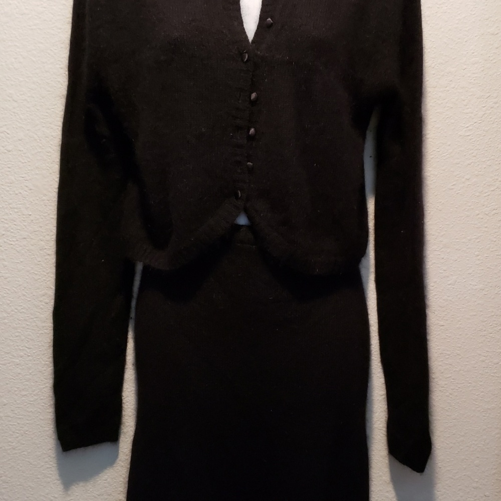 Newport News Sweater set Skirt and top Black L